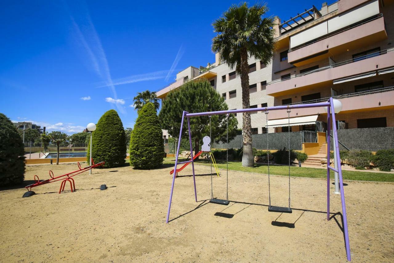 Vilar Planet Costa Dorada Only Families Apartment Salou Exterior photo